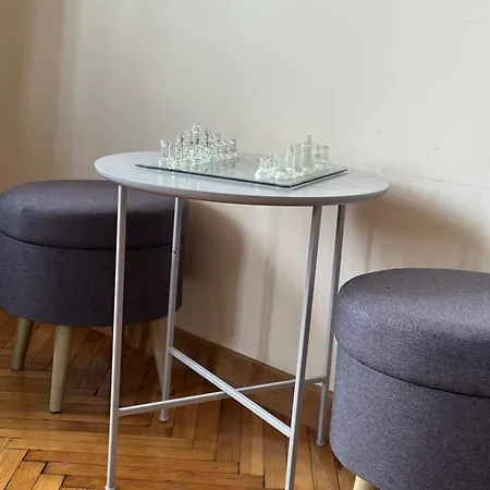 Zdravets, In The Heart Of The Old Veliko Tarnovo