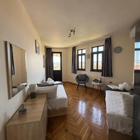 Apartman Zdravets, In The Heart Of The Old *