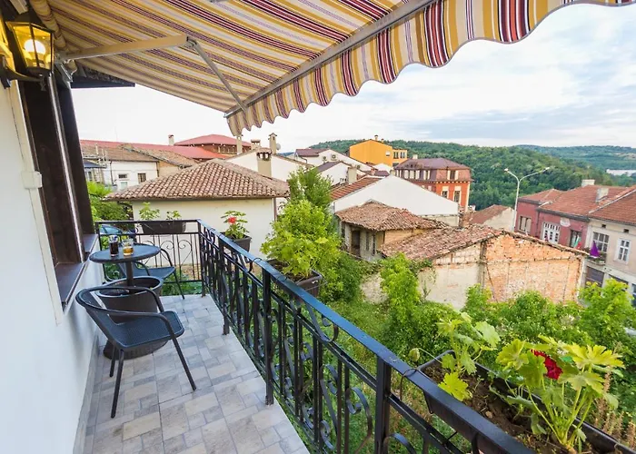 Zdravets, In The Heart Of The Old * Veliko Tarnovo