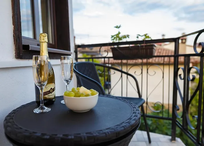 Zdravets, In The Heart Of The Old Apartman *