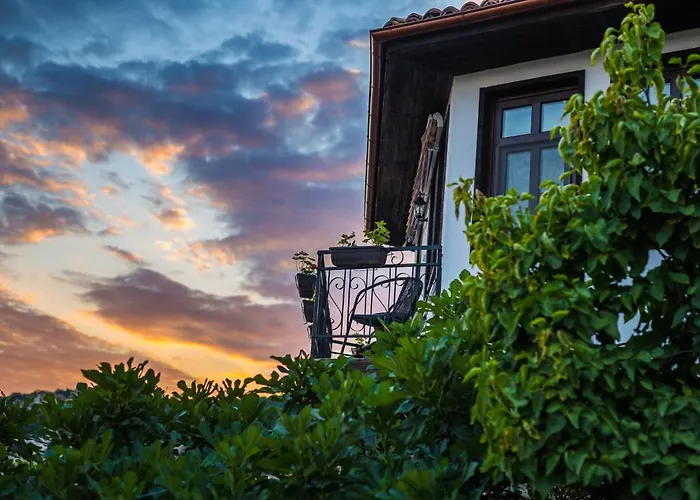 Zdravets, In The Heart Of The Old * Veliko Tarnovo
