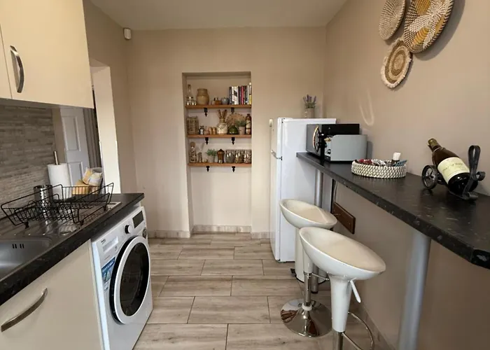 Zdravets, In The Heart Of The Old *