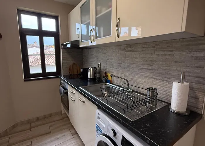 Apartman Zdravets, In The Heart Of The Old *