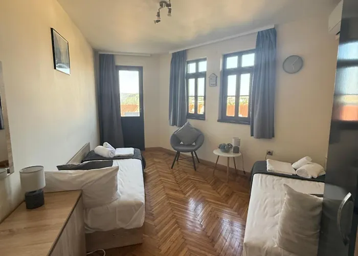 Zdravets, In The Heart Of The Old * Veliko Tarnovo