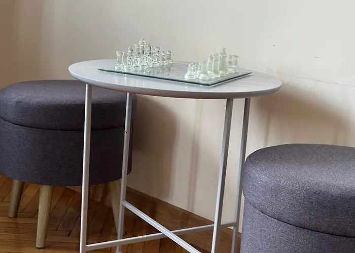 Zdravets, In The Heart Of The Old Veliko Tarnovo