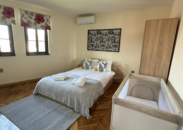 Apartment Zdravets, In The Heart Of The Old Veliko Tarnovo