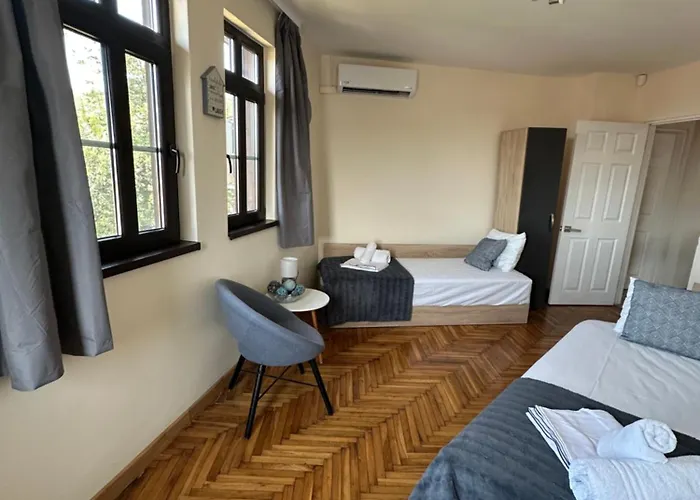 Apartman Zdravets, In The Heart Of The Old *